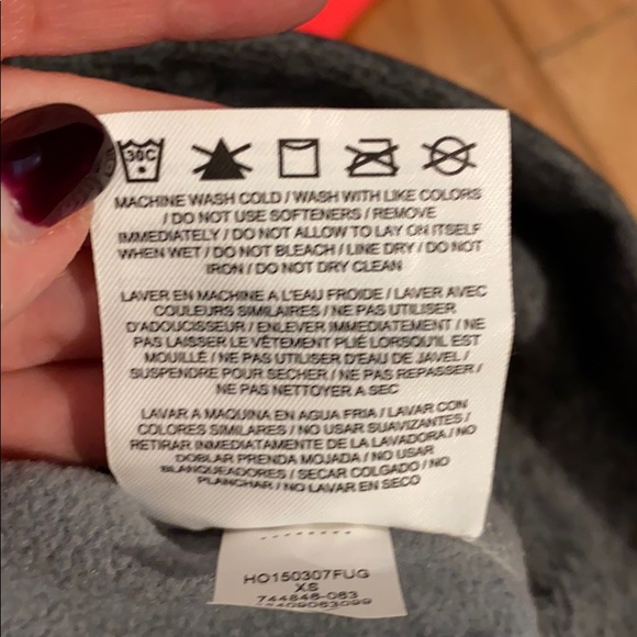 Nike Therma-Fit hoodie in pink and black NWOT - Picture 9 of 9